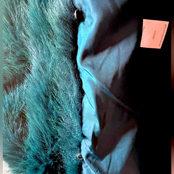 SO Faux Fur Jacket - Picture 9 of 14